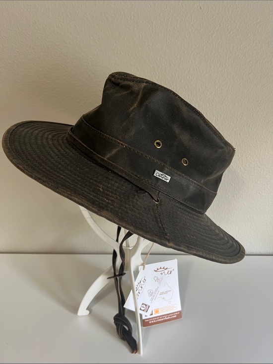 Conner | Accessories | Conner Handmade Waxed Cotton Outback Hat In Dark ...